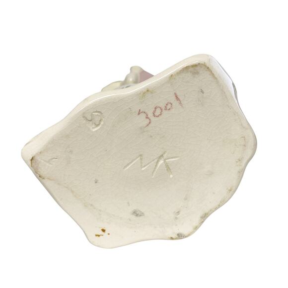 Vintage MK Signed Basket Lady Ceramic Pottery Decorative Vase - Picture 10 of 10